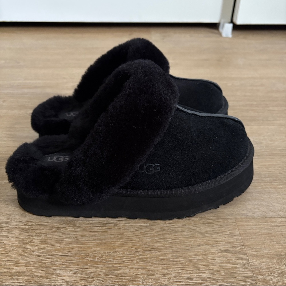 Ugg Women’s Disquette platform Slippers